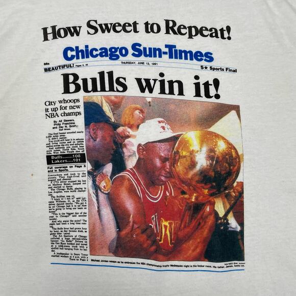 RARE Chicago Bulls 1991 Sun Times Tee Shirt XL Michael Jordan Bulls Win It! - Picture 2 of 8
